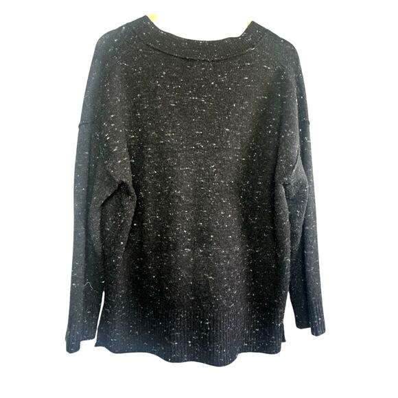 Evereve Women’s Black Speckled V-Neck Sweater Size Large Oversized Relaxed Fit - Picture 3 of 5
